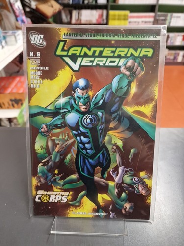 Lanterna verde freccia - /,